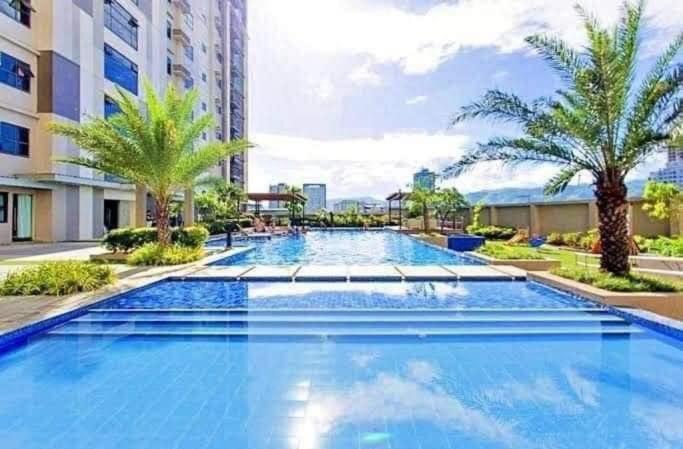 Apartmán Horizon 101 A1 Shortwalk Robinson Mall Mango Square Bars Free Pool Cebu Exteriér fotografie